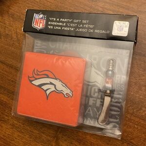 DENVER BRONCOS Gift Set